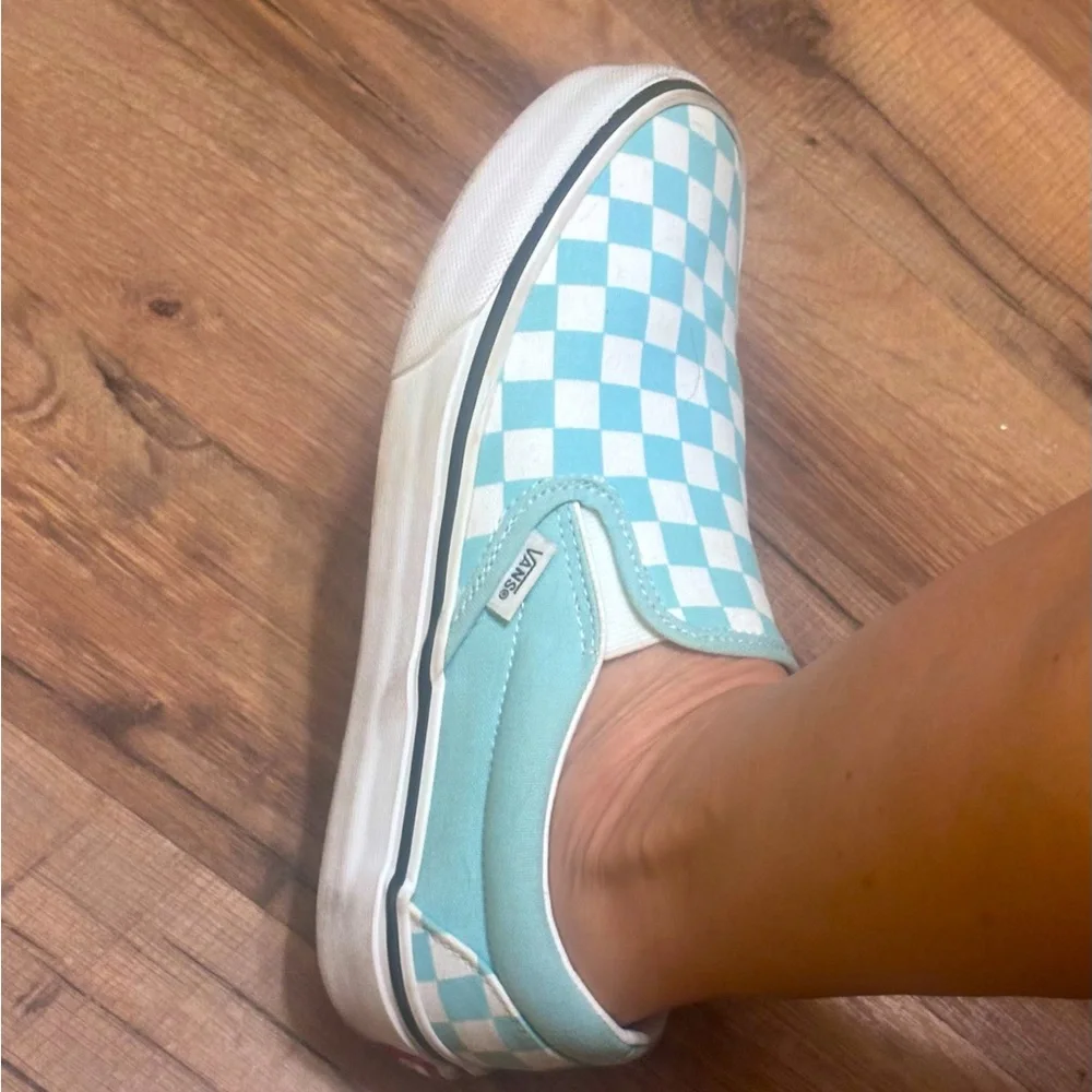 Vans Aqua Checkered Slip-On Shoes - Size 8 Women's - Picture 2 of 15